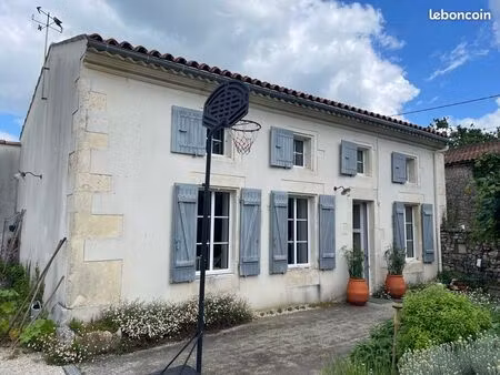 location maison port d’envaux 100m2