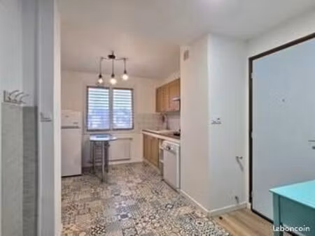 location t4 à l'année