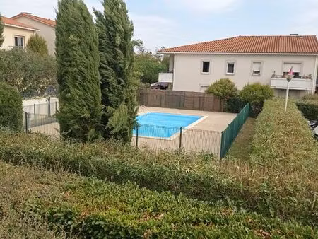 t2 résidence calm avec piscine