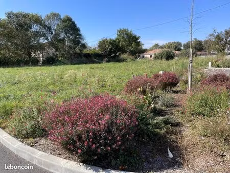terrain 884 m² saint julien sur garonne