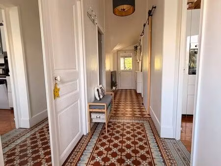 à 50 min de paris st lazare et de la défense – maison de caractère avec dépendance aménagé