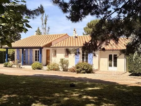 villa 5 pièces 151 m²