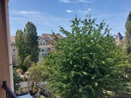 appart port cergy 88 m2 avec loggia  3 chambres  calme et lumineux