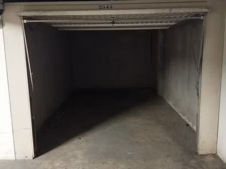 garage boxé blagnac
