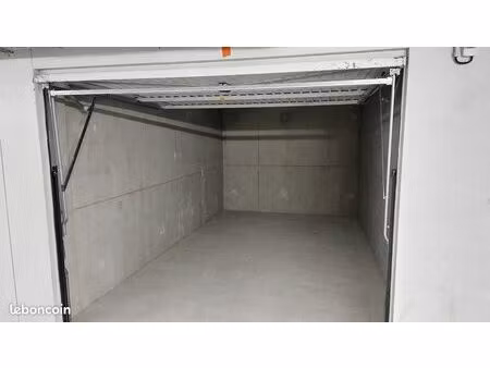 box / garage / parking en sous sol