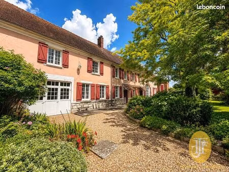 maison 7 pièces 207 m²