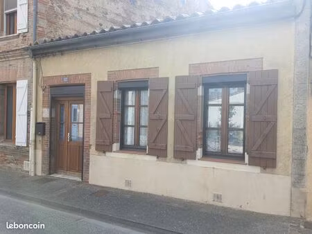 noe maison de ville t2 meublee en rez de chaussee avec terrasse