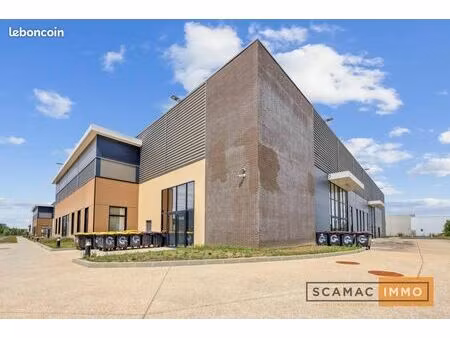 local d'activité 6 088 m²