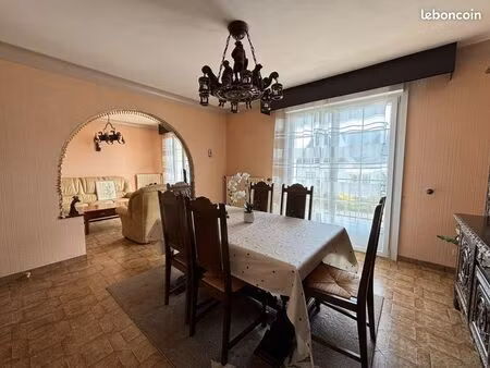 maison 7 pièces 150 m²