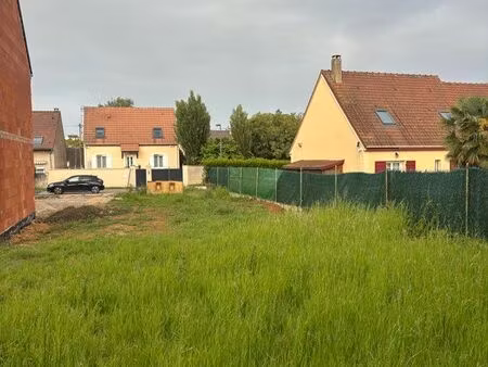 terrain 381m2