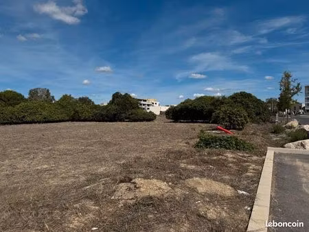 terrain 249 m² marsillargues