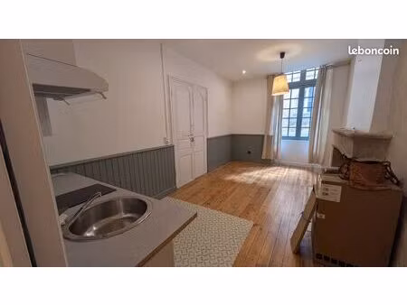 petit appartement bazas centre rdc