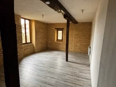 agréable t2 de 49m² - le mas d'agenais