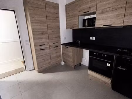 studio 1 pièce 30 m²