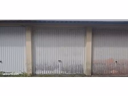 loue garage fermé sécurisé résidence les tuileries mérignac