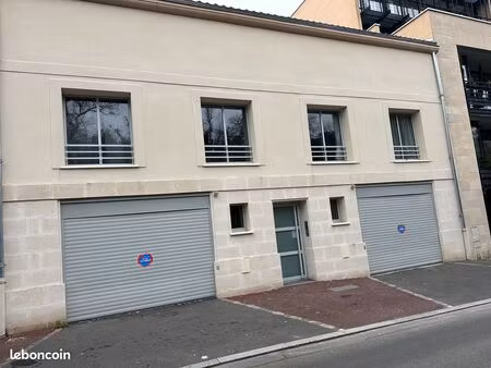 garage 25 m2 env parc bordelais