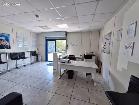 local activite mixte 220 m2 zone d'activités frejorgues ouest