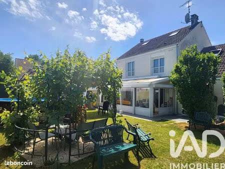 maison familiale 6 pièces 136 m²