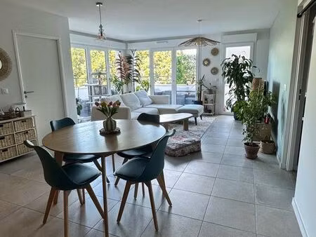 t3 82m2 résidence 2024 - terrasse 20m2 - 2 salle d’eau