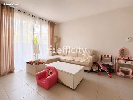 appartement 3 pièces 61 m²