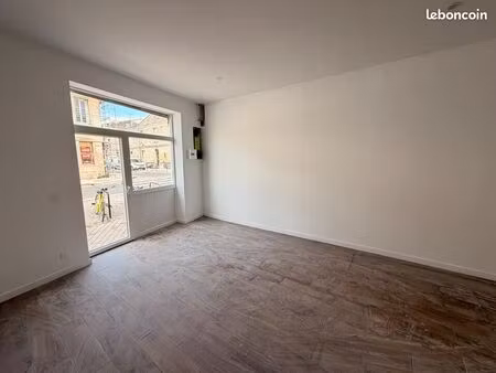 local d'activité 40 m²