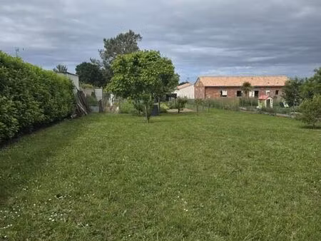 terrain 600 m² verdelais