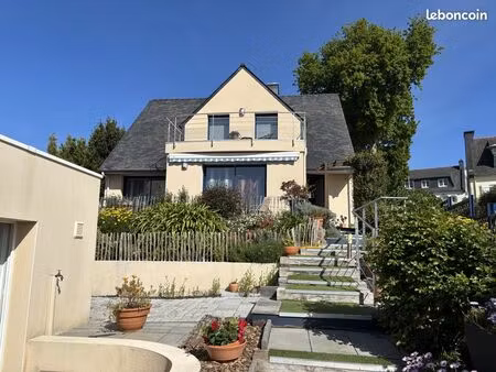 maison 6 pièces 140 m²
