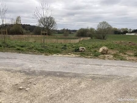terrain 535 m² baron