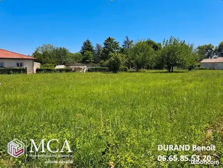 terrain 320 m² pineuilh