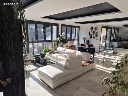 appartement t4 143m2 avec loggia