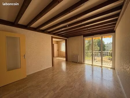 appartement 3 pièces 84 m²