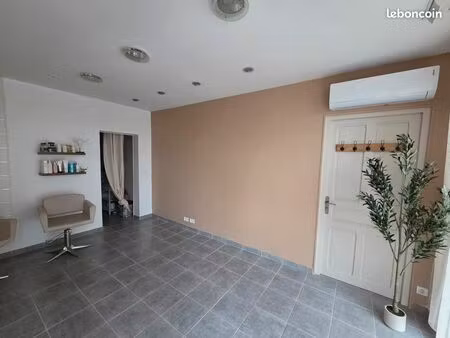 a louer local commercial - damparis (39500)