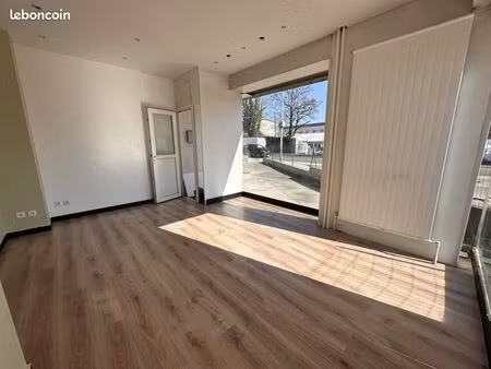 local commercial 37 m²