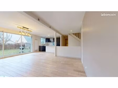 maison 6 pièces 109 m²