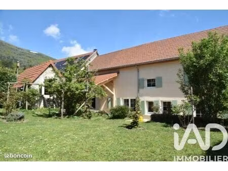 maison 6 pièces 121 m²