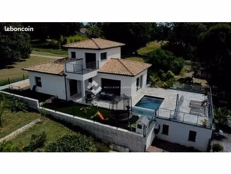 villa 5 pièces 125 m²
