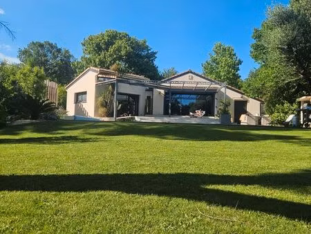 villa exceptionnelle sans cadre idyllique