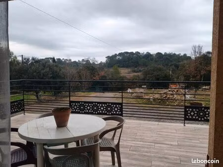 villa sur grand terrain