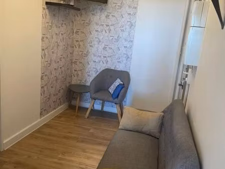 chambre 1 pièce 9 m²