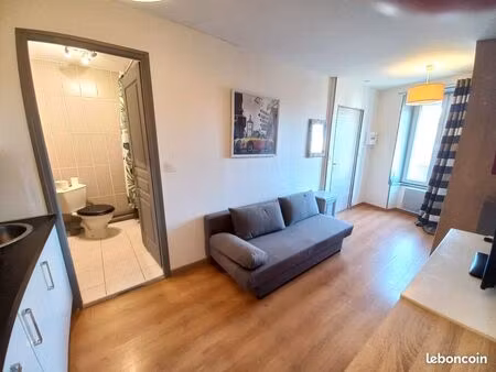 studio meublé 16 m² – fibre + électricité + chauffage inclus – gare/centre-ville