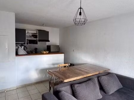 t2 meublé à l’année