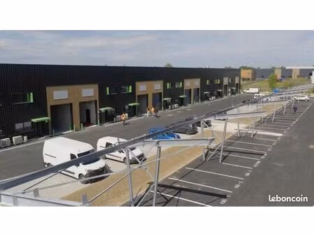 local industriel 156 m²