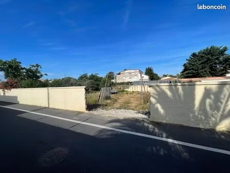 terrain à bâtir de 314 m²  libre  constructeur viabilisé