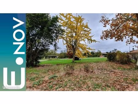 terrain 600 m² montussan