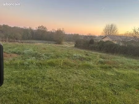 terrain 800 m² peujard