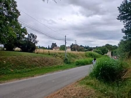 terrain 3800m2 constructible