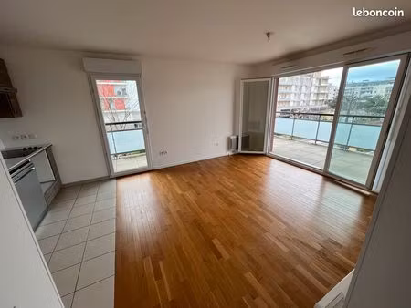 location appartement 3 pièces  2 chambres