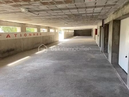 garage/box 17 m² voiron