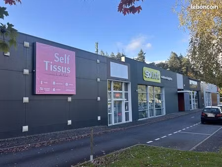 local 567 m² quimper
