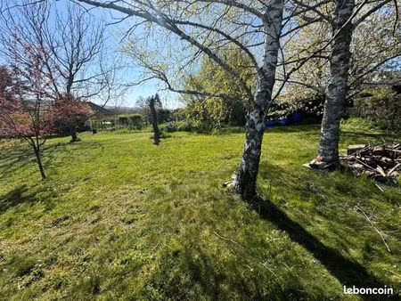 terrain 1 800 m² cessieu